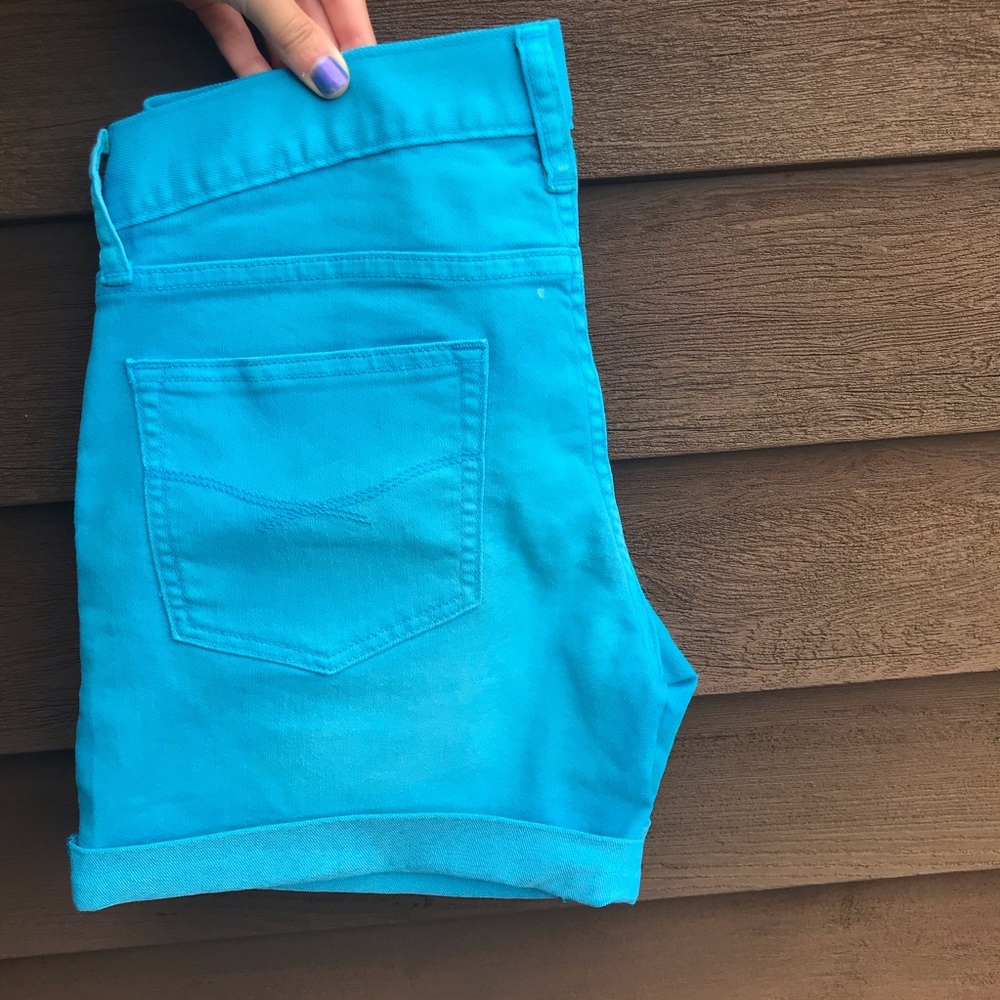 Boyfriend jean shorts || Bright blue || 25